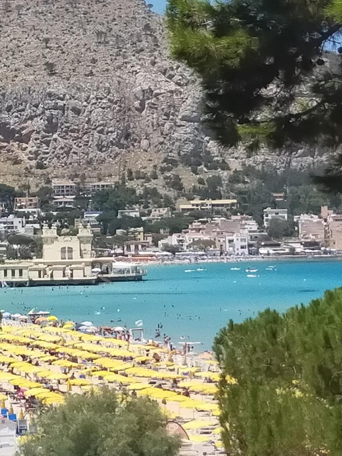 Il Cristallo Sul Mare Lejlighed Mondello Eksteriør billede